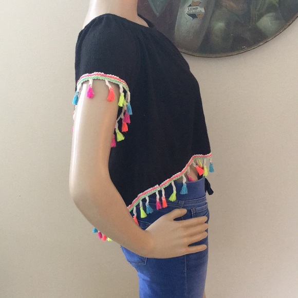 Social Teen top Sz M 🖤🌈 - Picture 2 of 5